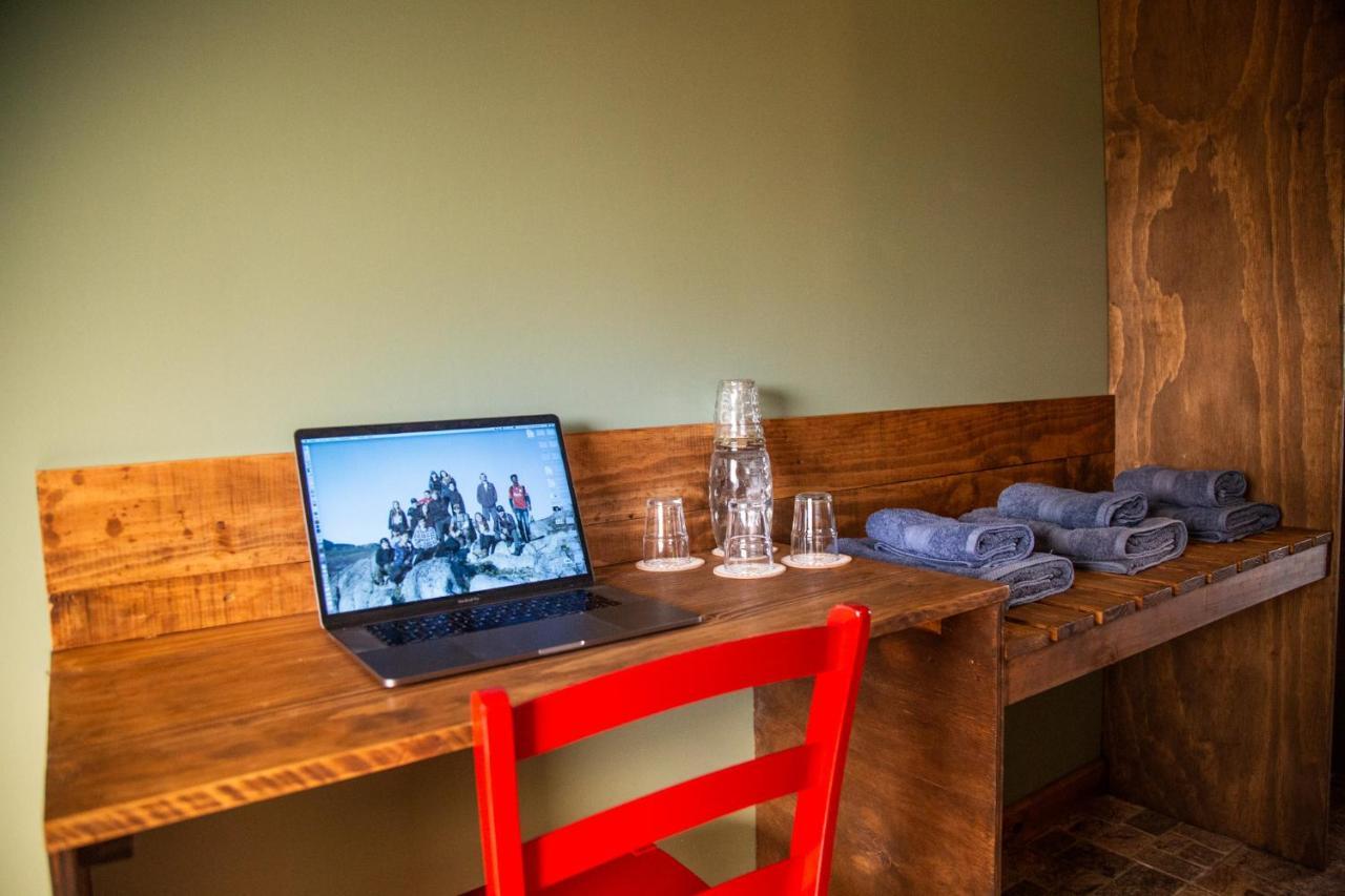 Hostal Esquina Patagonica Coyhaique Buitenkant foto