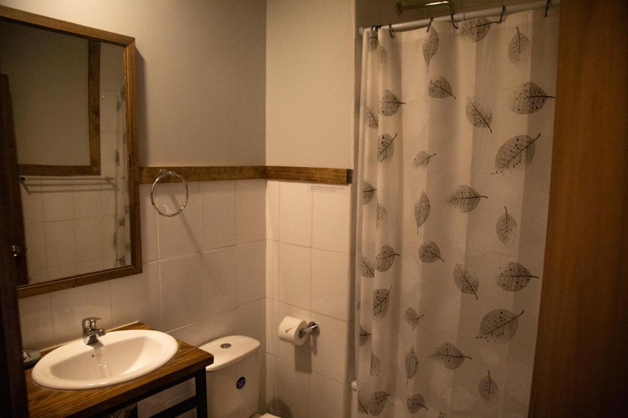 Hostal Esquina Patagonica Coyhaique Buitenkant foto