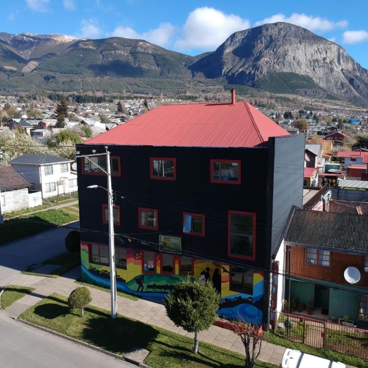 Hostal Esquina Patagonica Coyhaique Buitenkant foto