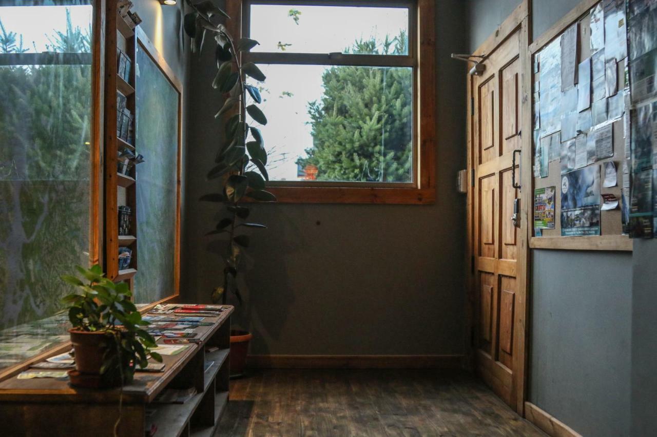 Hostal Esquina Patagonica Coyhaique Buitenkant foto