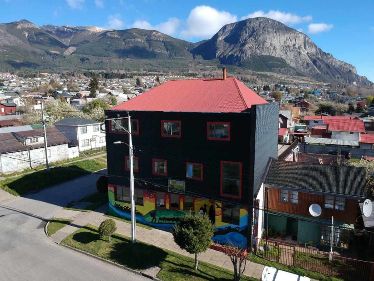 Hostal Esquina Patagonica Coyhaique Buitenkant foto